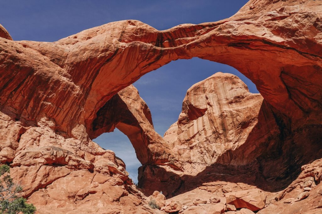 El famoso arco de Mesa Arch, en el Parque Nacional Canyonlands, Utah