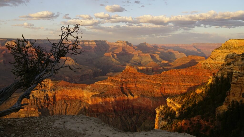 Atardecer desde un mirador del Gran Cañón