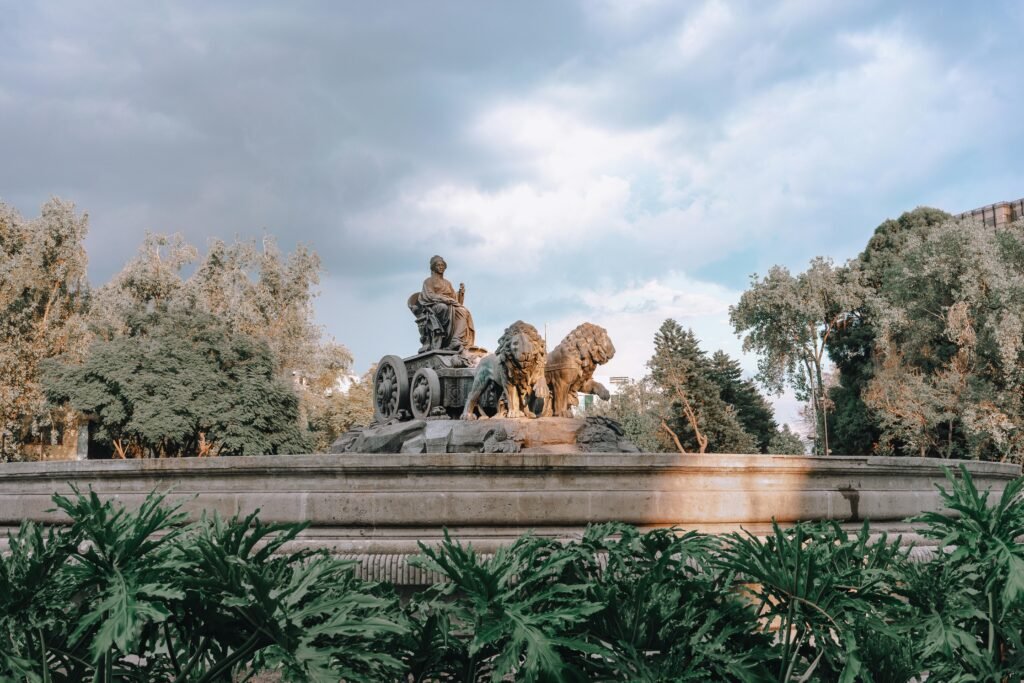 Estatua de La Cibeles en la Colonia Roma de Ciudad de México